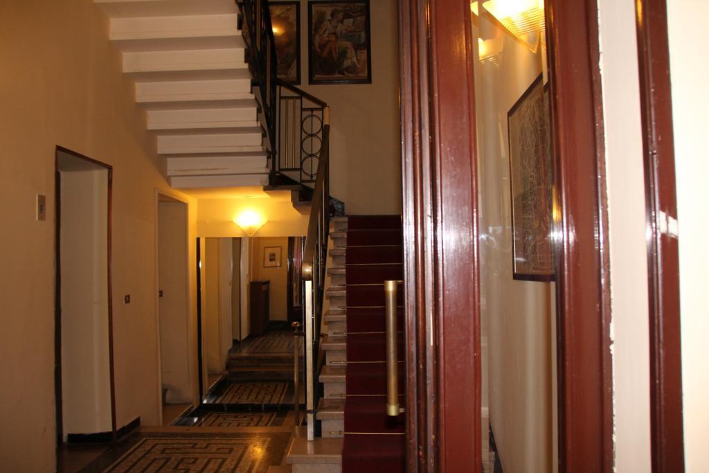 Hotel Giulio Cesare Milão Exterior foto